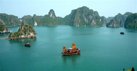 Getting A Visa For Vietnam To Enjoy The Picturesque Scenery Of Ha Long