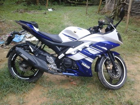10 years ok for more information call: Buy used Yamaha YZF R15 Version 2.0 Tingkhong Dibrugarh