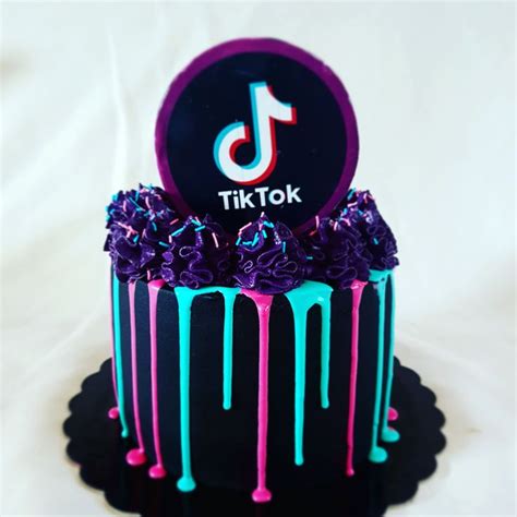 Pin By Mariola Gidel On Tik Tok Cakes Ideas 14th Birthday Cakes Cool