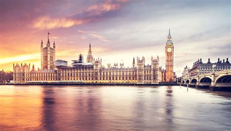 Top 30 companies of the UK in the FTSE index 2021 - Disfold