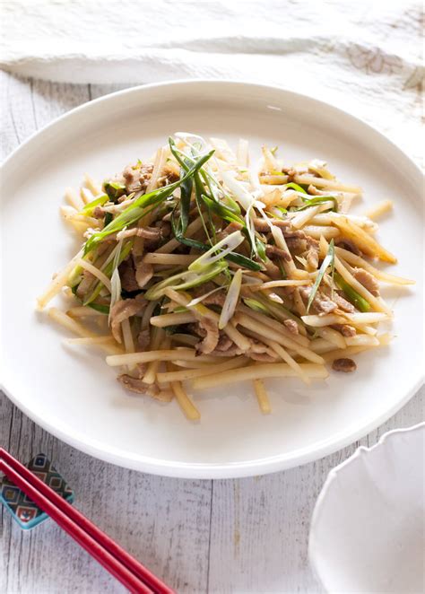 2 lbs potatoes , scrubbed and cut into 1 inch chunks. Pork and Potato Stir Fry | RecipeTin Japan