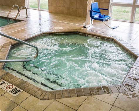 Indoor Pool With Hot Tub Comfort Inn And Suites Hotel Porter In