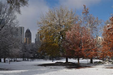 See long range weather forecasts for the next 60 days for the southeast region. Photos: Midtown Atlanta in white with season's first snow - Curbed Atlanta