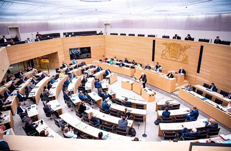 15 видео 19 просмотров обновлено сегодня. Landtagswahl in Baden-Württemberg: Frauen - auf immer in ...