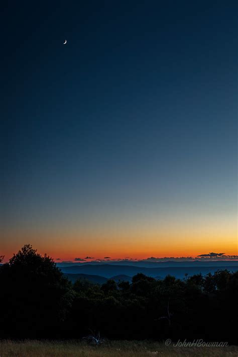 Blue Ridge Afterglow And Moon Tanners Ridge Overlook Skyline Flickr