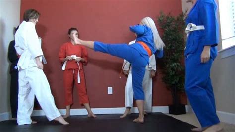 roxie rae fetish queen on twitter 6 girl karate take down and foot smother