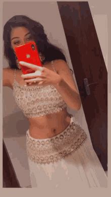 Anu Emmanuel Navel GIF Anu Emmanuel Navel Discover Share GIFs