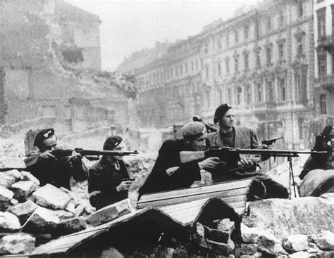 The Warsaw Uprising 1 August 1944 Enrs