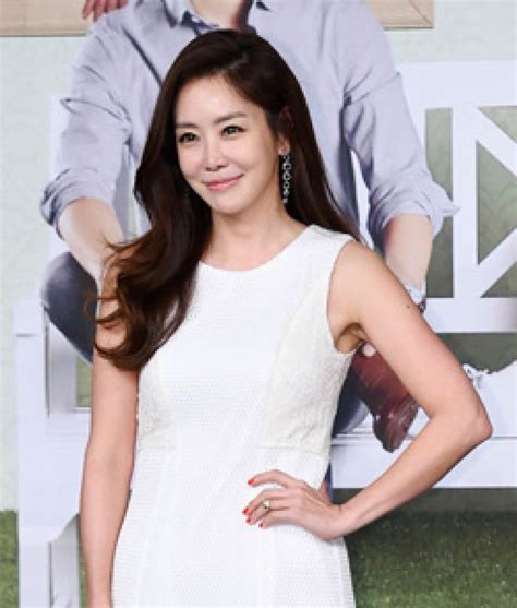 Actress Kim Jung Eun To Marry