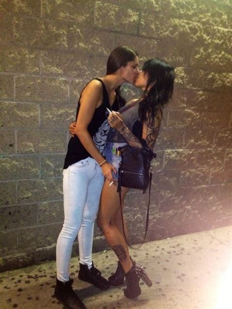 102 Best Two Girls Kissing Images On Pinterest Lesbian