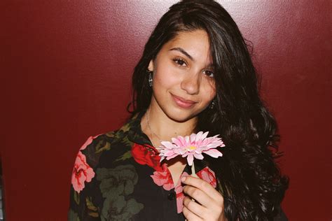 Alessia Cara Sat On The Floor And Made A Difference