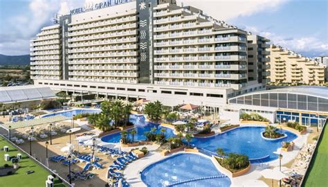 Ubicado en las plantas superiores del mayor balneario de agua marina de europa y situado en primera línea de playa de la privilegiada costa de castellón, el hotel marina d'or 5* es un lujo para los sentidos y una referencia. Hotel Gran Duque 4 Marina d'Or | Hoteles 4 estrellas todo incluido
