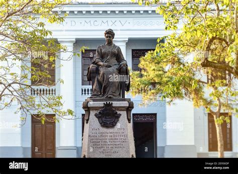 Marta Abreu Statue In Santa Clara Cuba Stock Photo Alamy