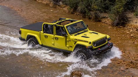 Jeep Gladiator 4xe Plug In Hybrid Is Still Planned But Not For 2024