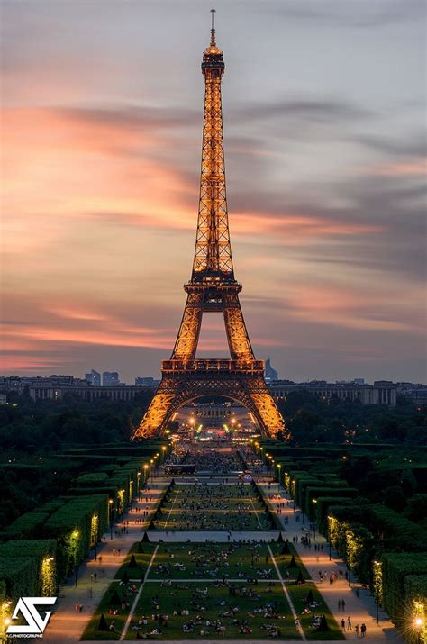Champ De Mars And Tour Eiffel Ii By Ag Photographe Paris Tour Eiffel