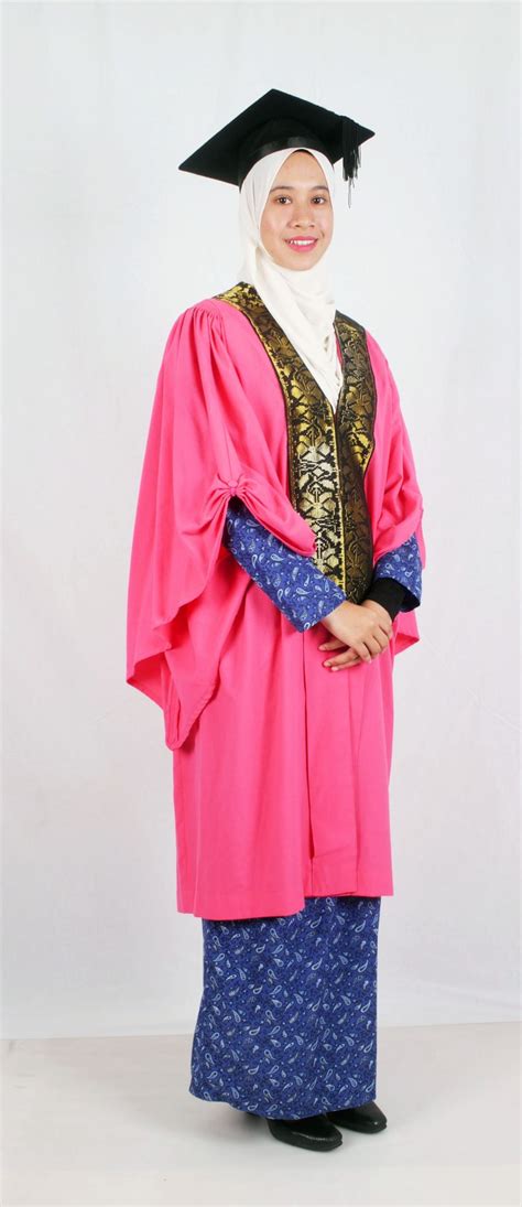 342 (marketing and advertising) mulai 15/12/2017: Jubah Prasiswazah - KONVOKESYEN UKM