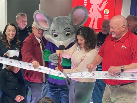 Fresh New Look At Chuck E Cheese In Sharonville Oh Chuckecheese It