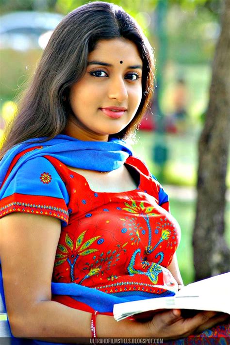 Popular Kerala Malayalam Actress Closeup Ultra Hd Wallpaper Ultra
