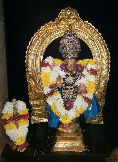 Šri Dhanvantari And Šri Garuda Maha Vallabha Ganapati
