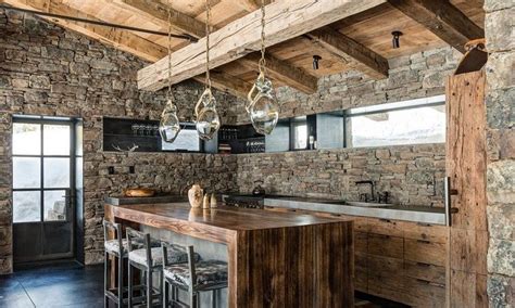 Ciao a tutti, sto costruendo casa e dato che finalmente comincia a prendere forma devo iniziare a muovermi per l'arredamento. Idee Case Rustiche Case Rustiche Interni Pareti ...