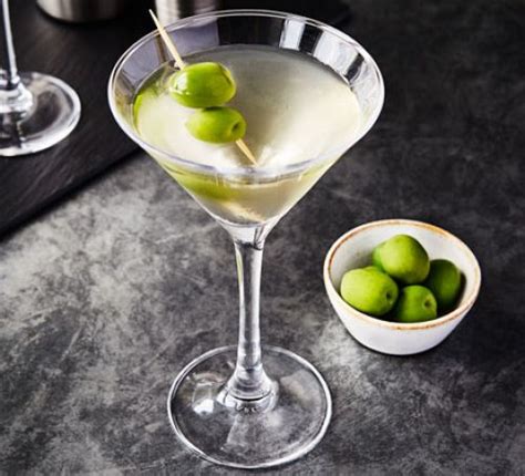 We did not find results for: Dirty Martini - Dirty Martini ricetta Cocktail | MixolopediA