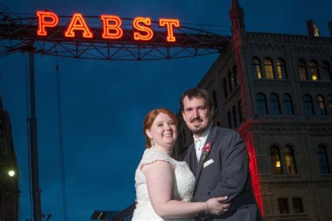 A $30K Pabst Best Place Wedding – Married In Milwaukee