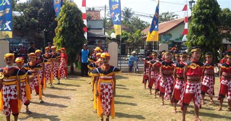 Fungsi tari kedua adalah untuk upacara. Pengertian, Jenis, Fungsi dan Tujuan Seni Tari | Macam-Macam Tarian di Indonesia