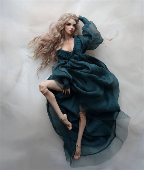 Ukrainian Artist Creates The Most Realistic Looking Ball Jointed Dolls