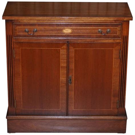 Stunning Handmade In England Solid Mahogany Sideboard Bookcase With