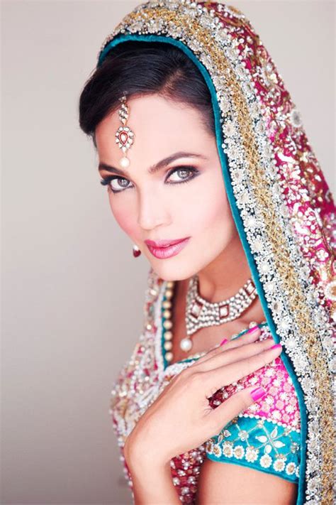Pakistani Bridal Photo Shoot Fashion In New Look