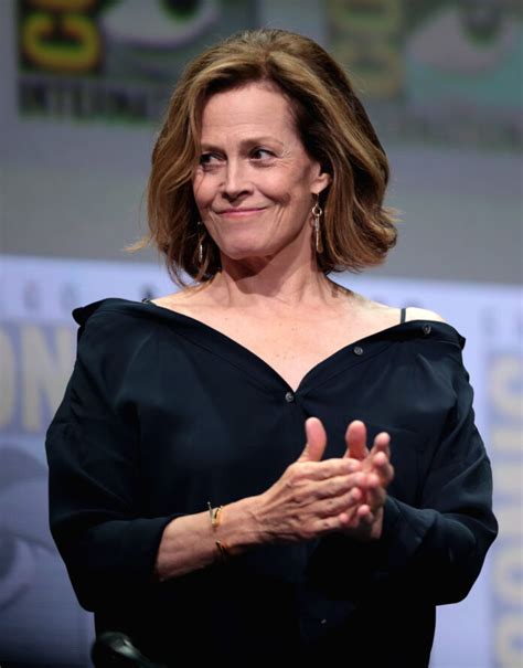 Sigourney Weaver Height Weight Age Affairs Wiki And Facts Stars Fact