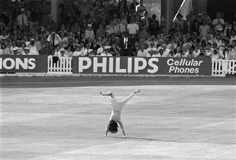 Streaker Who Did Naked Cartwheels In Front Of Cricket Icon Ian Botham Became Musician Daily Star