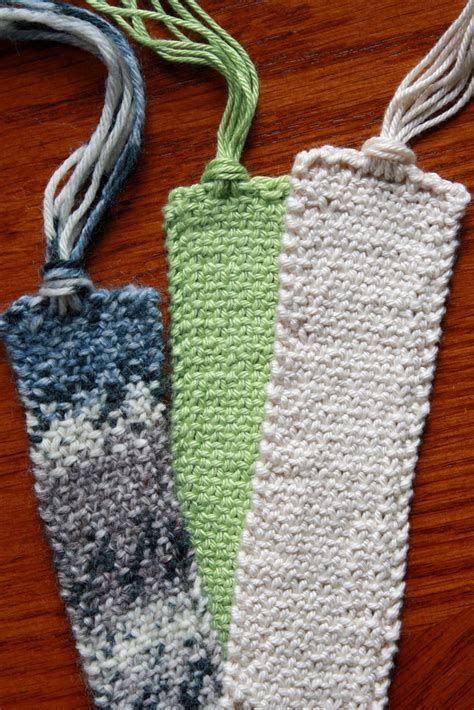 Easy throw knit mostly in stockinette with garter stitch pockets to hold books, knitting patterns, remotes, and more. Simple Things Notebook: Week of Handmade: Five Quick Knit ...