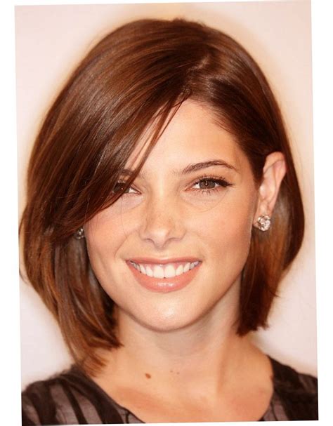Short Hairstyles For 20 Year Olds Wavy Haircut