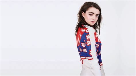 Celebrity Maisie Williams Hd Wallpaper