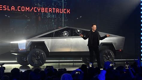 Elon Musk David Zaslav Are Among The Highest Paid Ceos Of The Year