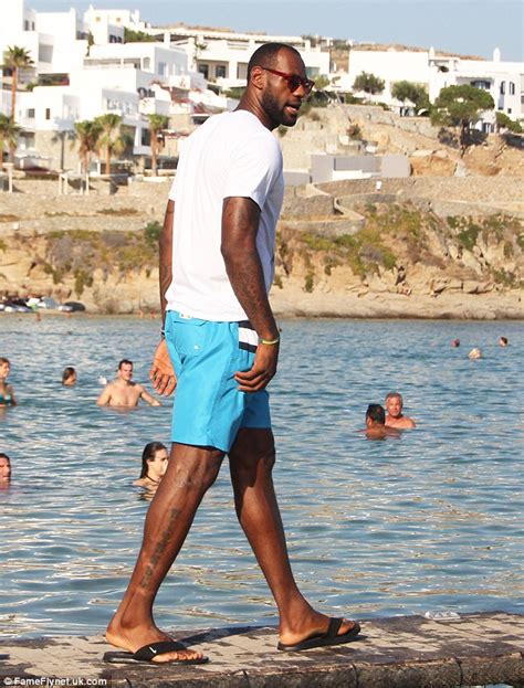 Lebron James Takes Pregnant Wife Savannah Brinson To Greece For Push T Daily Mail Online