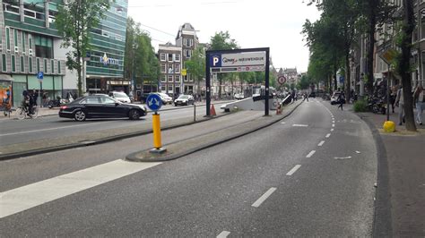 Nieuwendijk Parking In Amsterdam Parkme