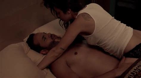 Nude Video Celebs Vanessa Ferlito Sexy Graceland S02e08 2014