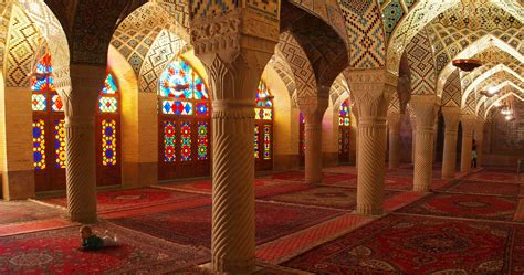 Top 10 Most Beautiful Mosques Around The World