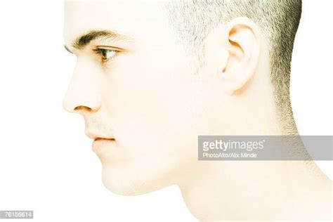 Partially Shaved Head Fotografías E Imágenes De Stock Getty Images
