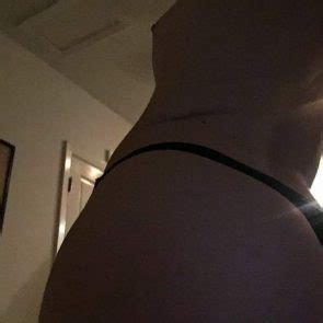 Elle Fanning Nude Leaked Photos Scandal Planet