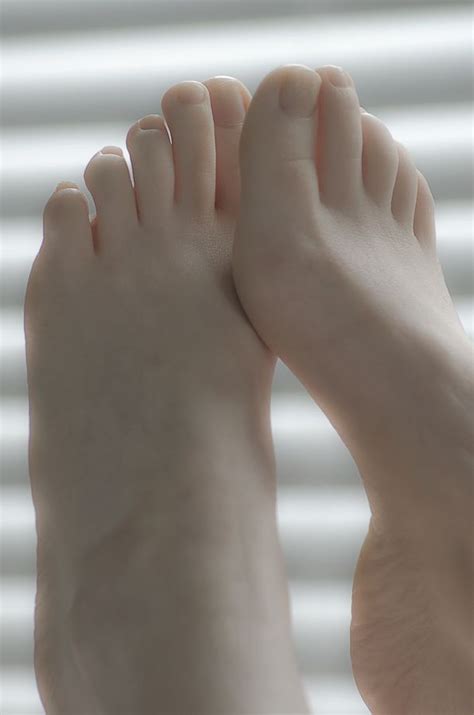 Form Pt 4 By Nikongriffin On Deviantart Gorgeous Feet Cute Toes