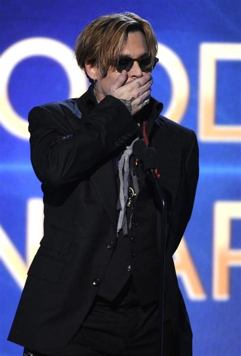 Johnny Depp Ubriaco Agli Hollywood Awards