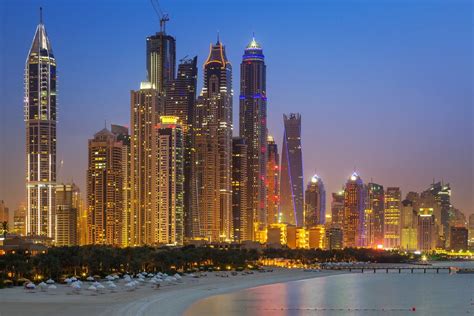Theskylinesblog Cityscape Of Dubai At Night United Arab Emirates