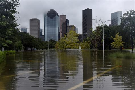 21 Photos That Show Just How Bad The Flooding In Houston Really Is Unknown News Alternative