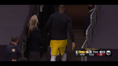 Lebron James Dissapointed Walks Off From Court Mins Left In The Game Vs Suns Game Lost