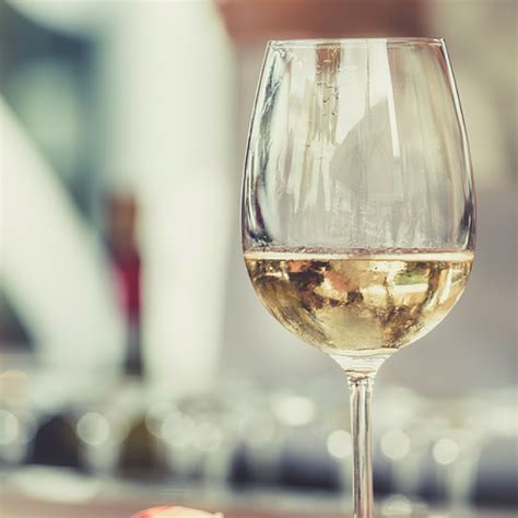 5 Ways To Quickly Chill White Wine The California Wine Club Uncorked