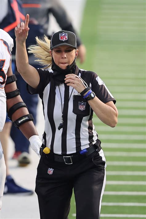 Sarah Thomas To Be 1st Female To Officiate At Super Bowl The Seattle