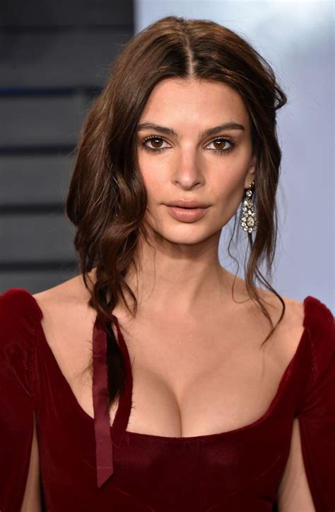 Emily Ratajkowski 2018 Vanity Fair Oscar Party In Beverly Hills